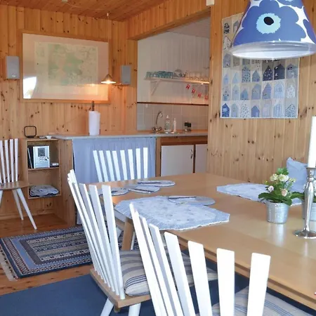 Semesterbostad Three-bedroom Holiday In *