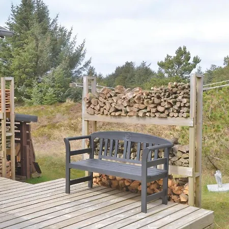 Semesterbostad Three-bedroom Holiday In *