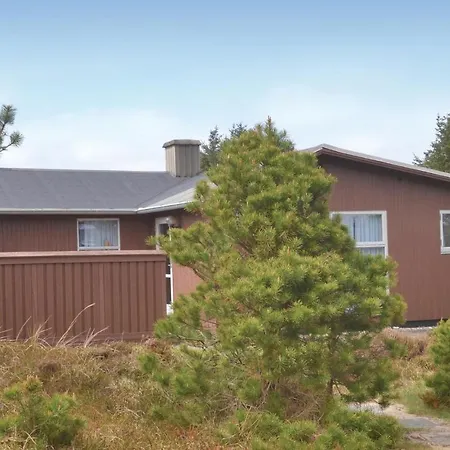 Three-bedroom Holiday In Semesterbostad Oksbøl